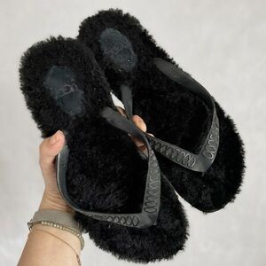 UGG Australia Black Fluffie Sheepskin Flip Flops - 7